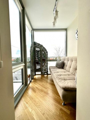 Elija Studio Apartment